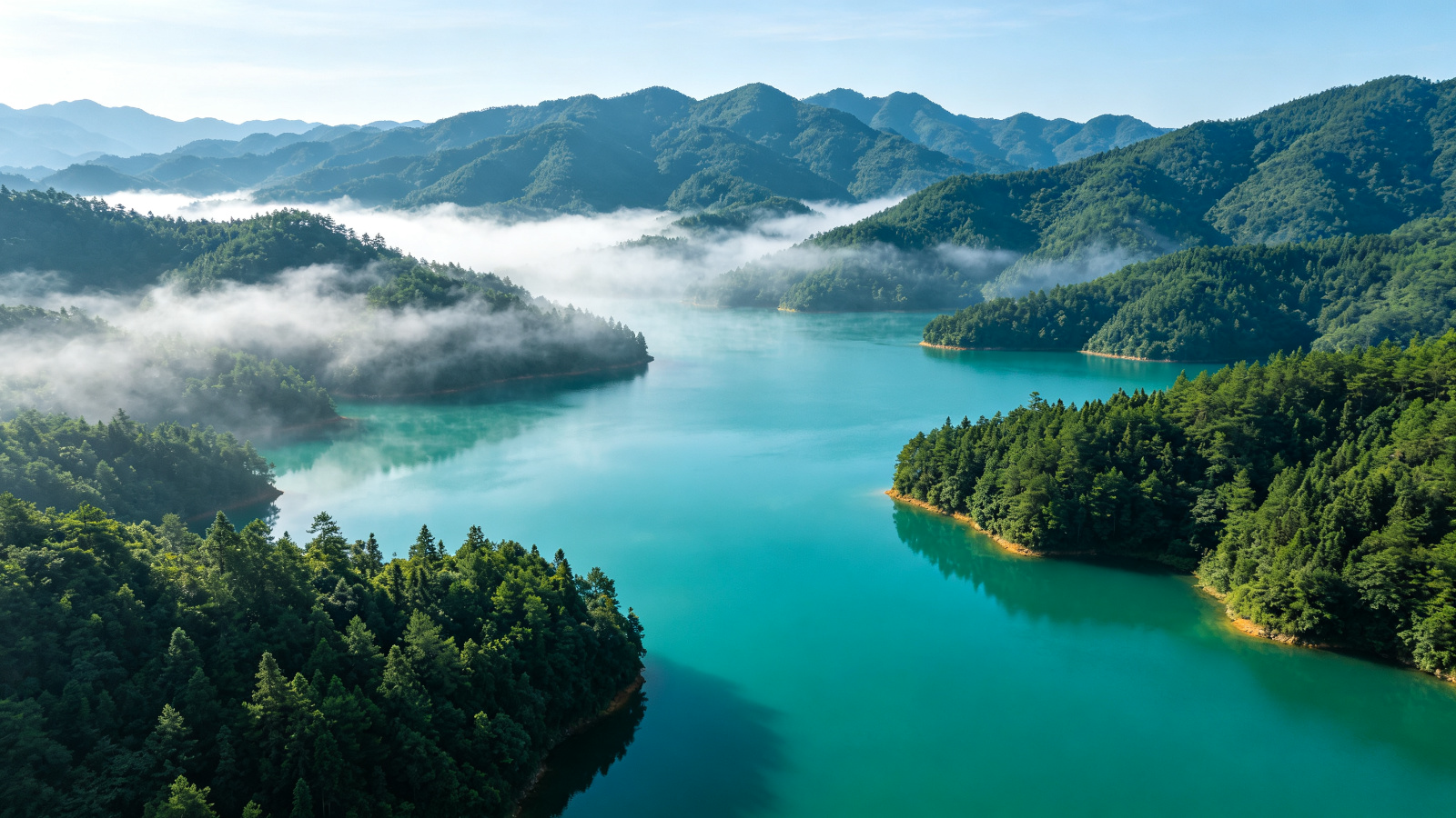 深山天然湖库水源地